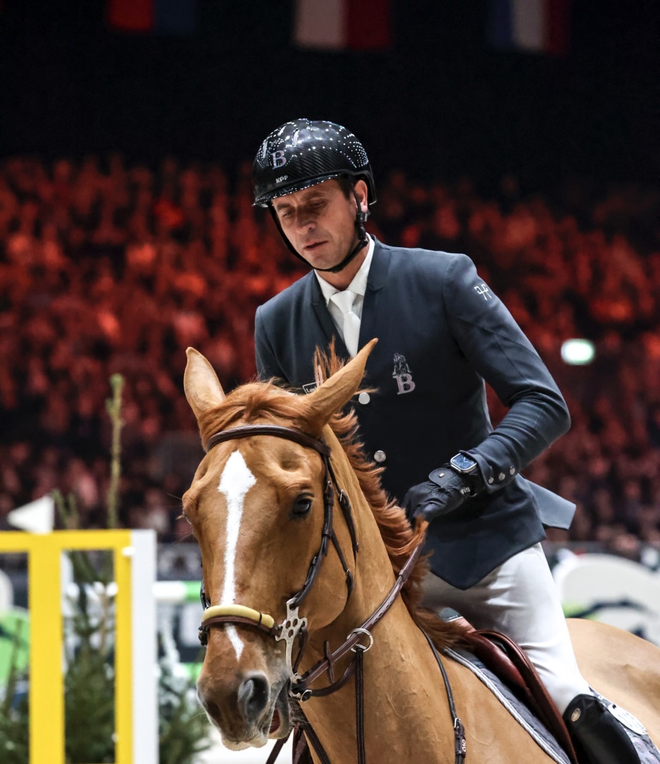 Julien Epaillard conduce la prima giornata di salto individuale 2024