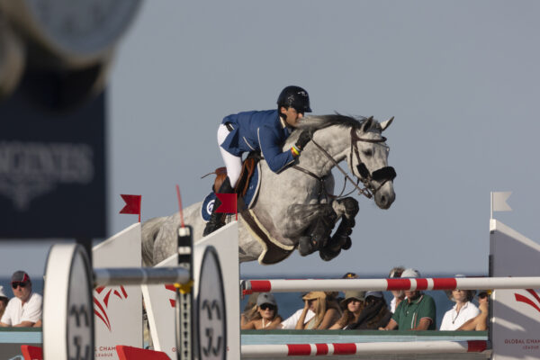 Mouda Zeyada su If Looks Could Kill O.H. durante il Longines Global Champions Tour di Miami 2024