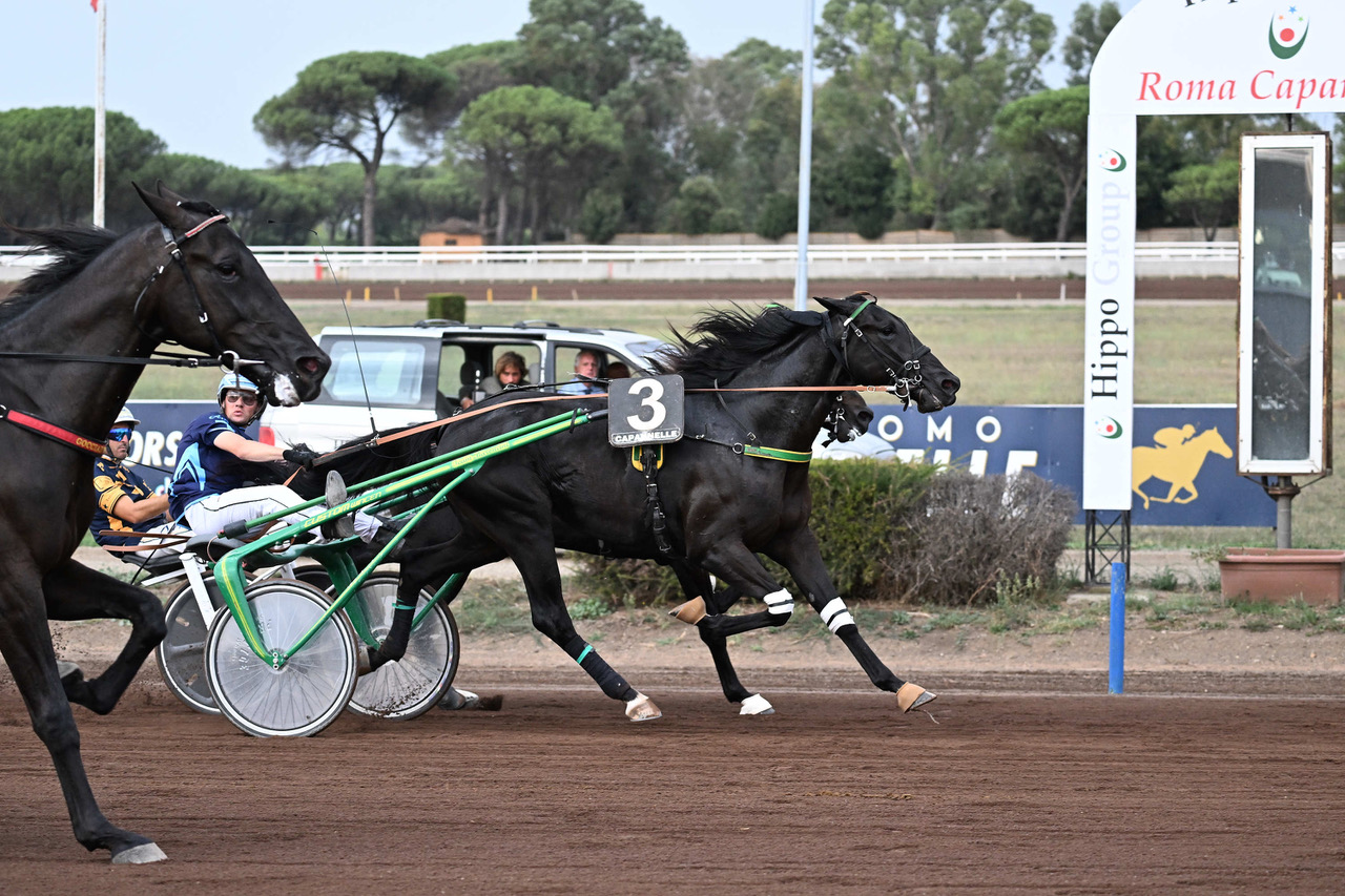 Ebano D'Arc vince la sua batteria del Derby 2023