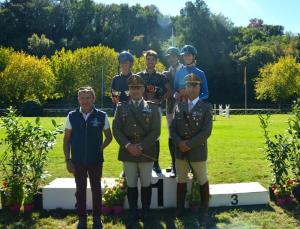 Premiazione della categoria riservata ai 5 anni con il Col. Marco Del Nevo, il Col. Alessandro Spissu ed il Ten Col. Francesco Guarducci ispettore MASAF