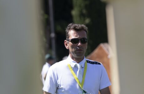 Riccardo Pisani a Piazza di Siena durante la ricognizione del percorso