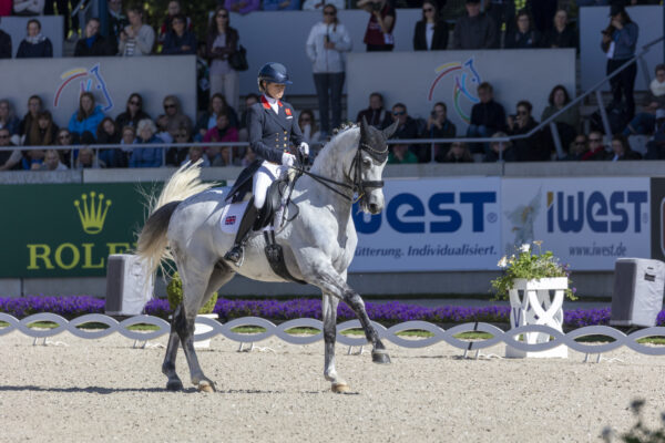 Charlotte Fry su Especial ad Aachen 2024