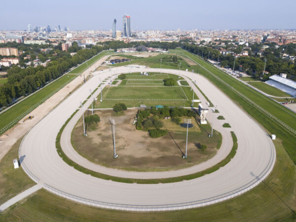 SABATO ALL’IPPODROMO SNAI SAN SIRO ULTIMA RIUNIONE DI TROTTO CON SETTE PROVE A PARTIRE DALLE ORE 15:05.